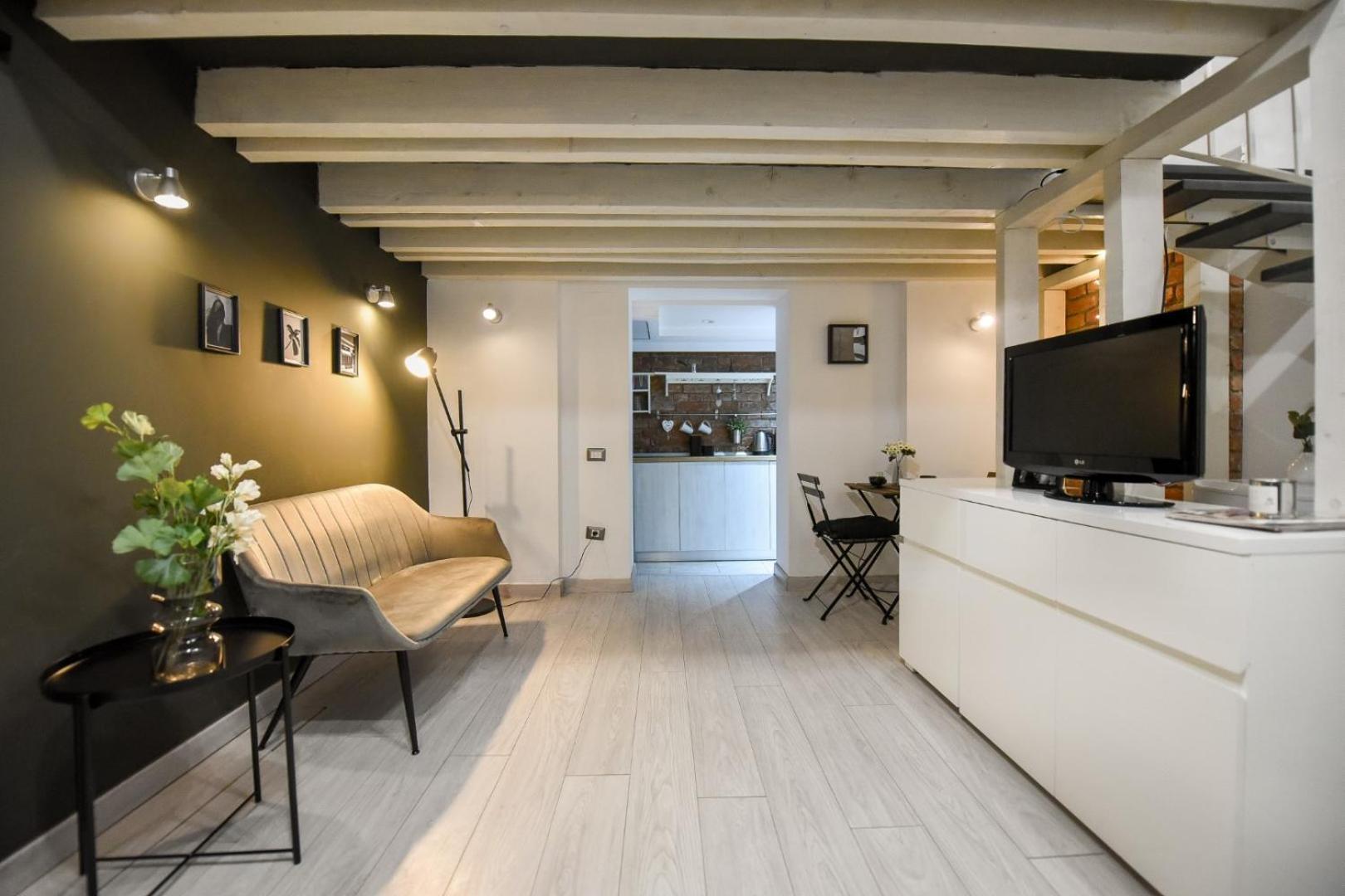 Central Comfort - Duplex-Style Studios On Regina Elisabeta Boekarest Kamer foto